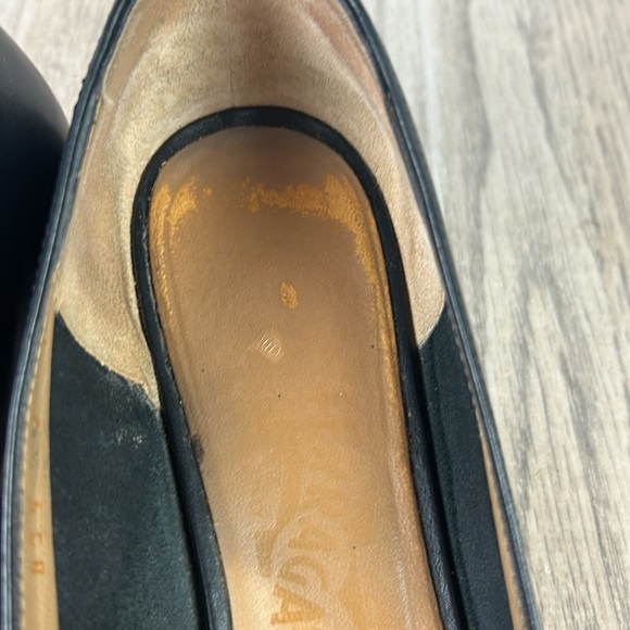 Salvatore Ferragamo VERA VARA bow pumps black leather size 7 C width vintage - Picture 3 of 9